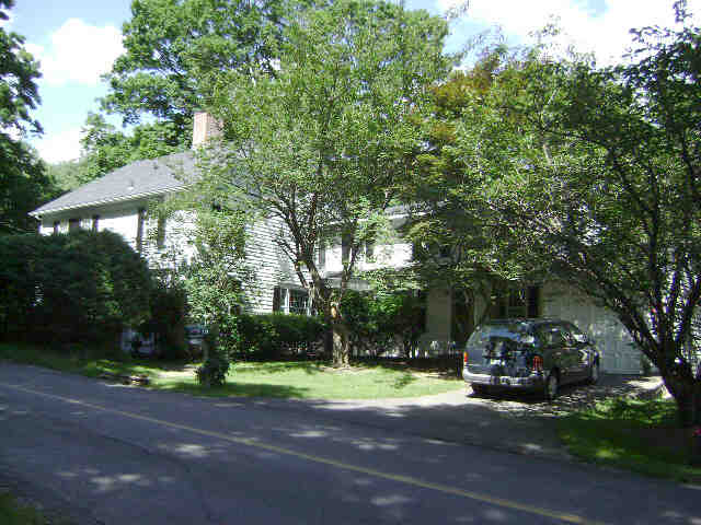 Building photograph for 114 CARMEL HILL RD N